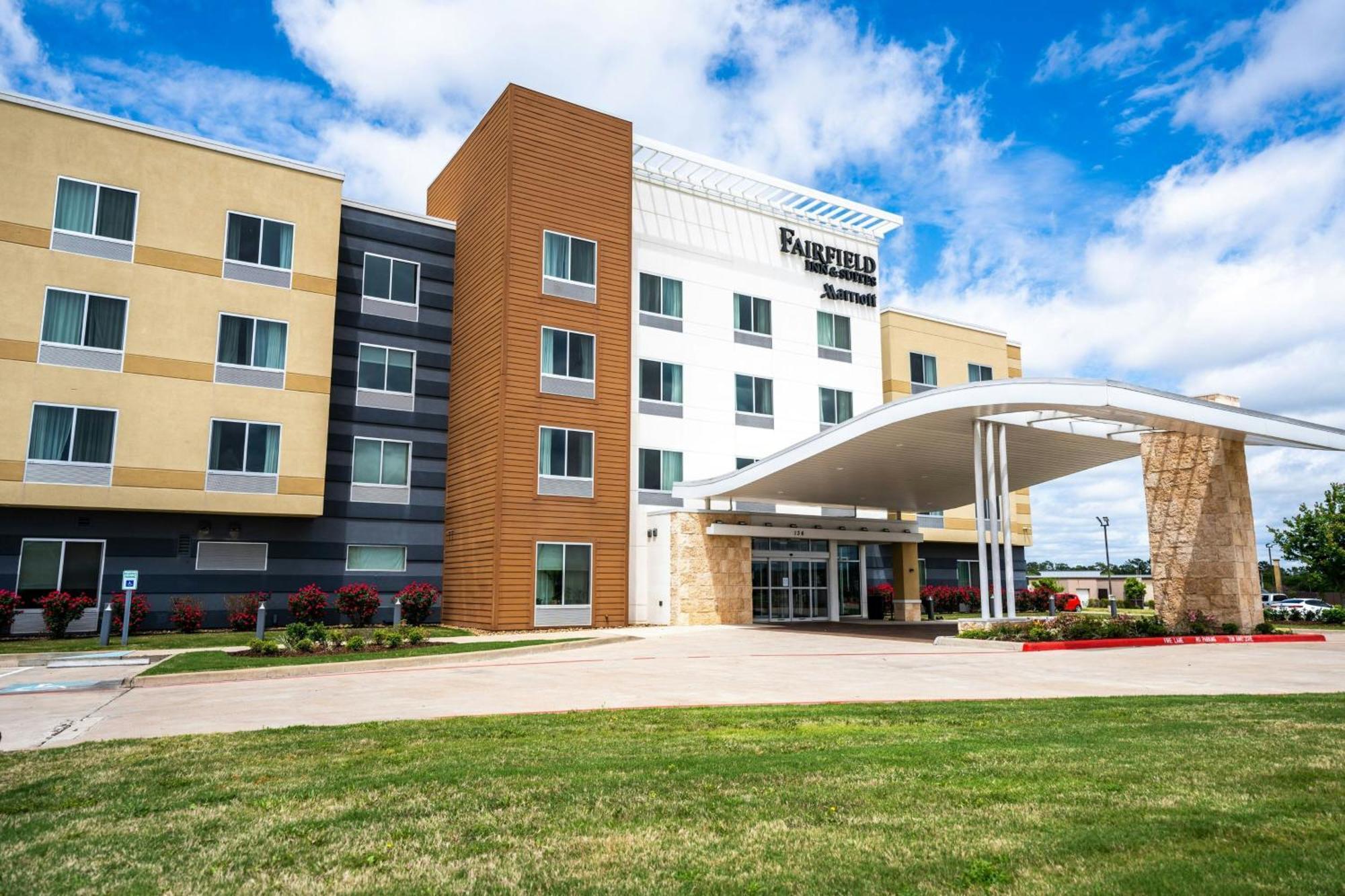 Fairfield Inn & Suites By Marriott Huntsville Exterior photo